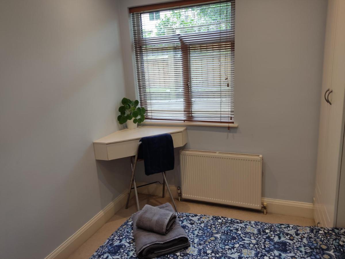 Апартаменты Cosy In Great Surroundings Лондон